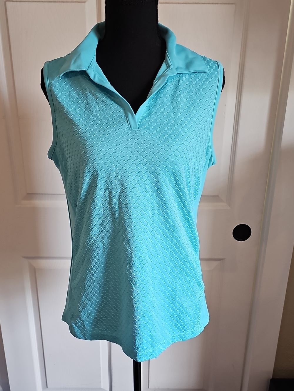 Izod Aqua Sleeveless Textured Polo Tank